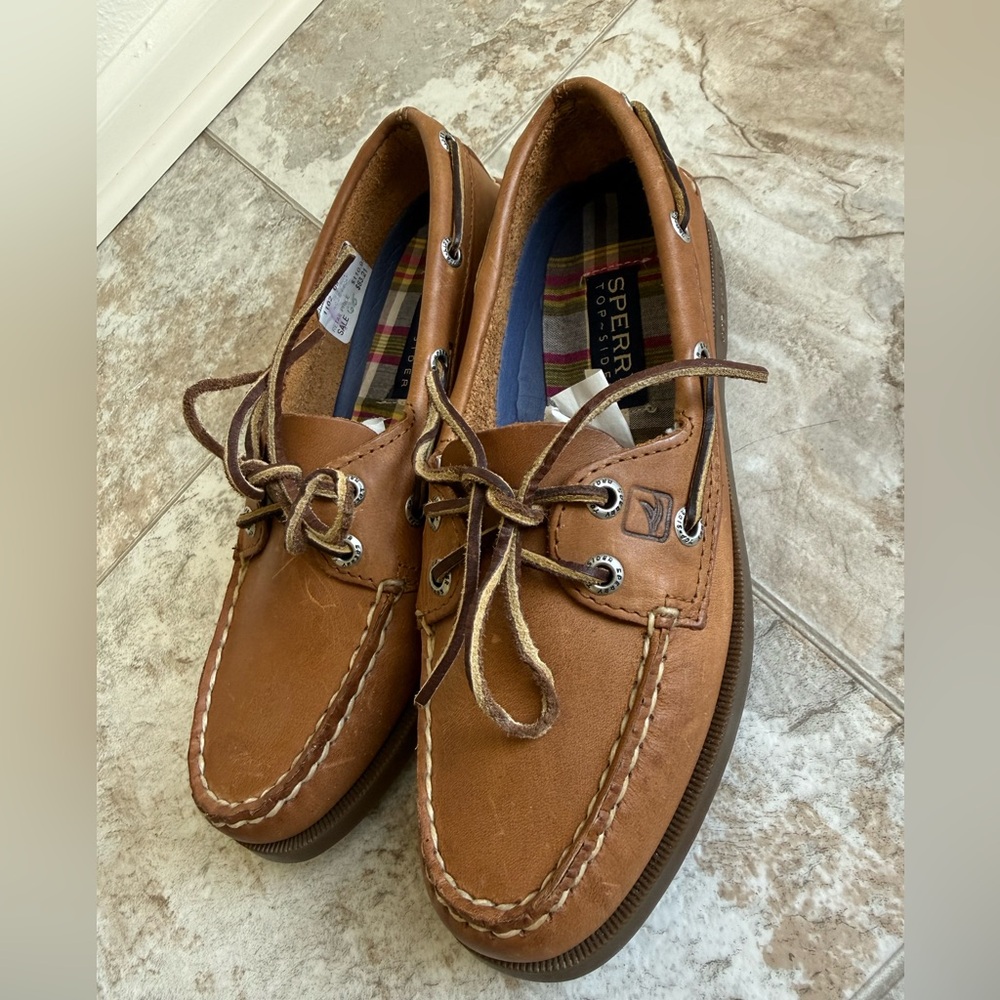 Womens Sperry Top-Sider - size 6.5